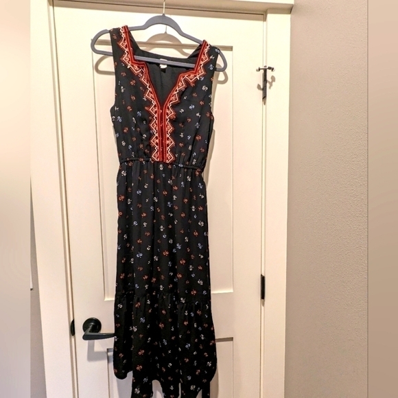 𝅺GAP Embroidered Maxi Dress size Small - Picture 1 of 10
